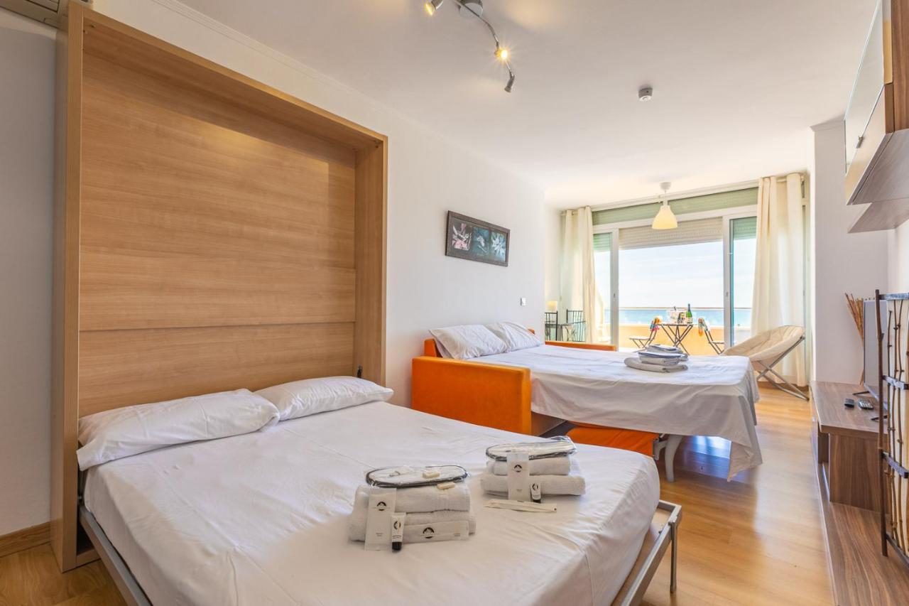 Apartamento Apartamento El Velero Primera Linea Playa Torremolinos Exterior foto